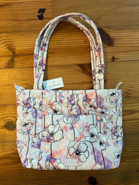 Vera Bradley Handbags - Vera Bradley Quilted Small Tote with Zipper